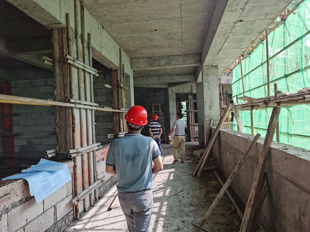 江南實驗小學(xué)2#教輔樓完成一、二層主體結(jié)構(gòu)驗收