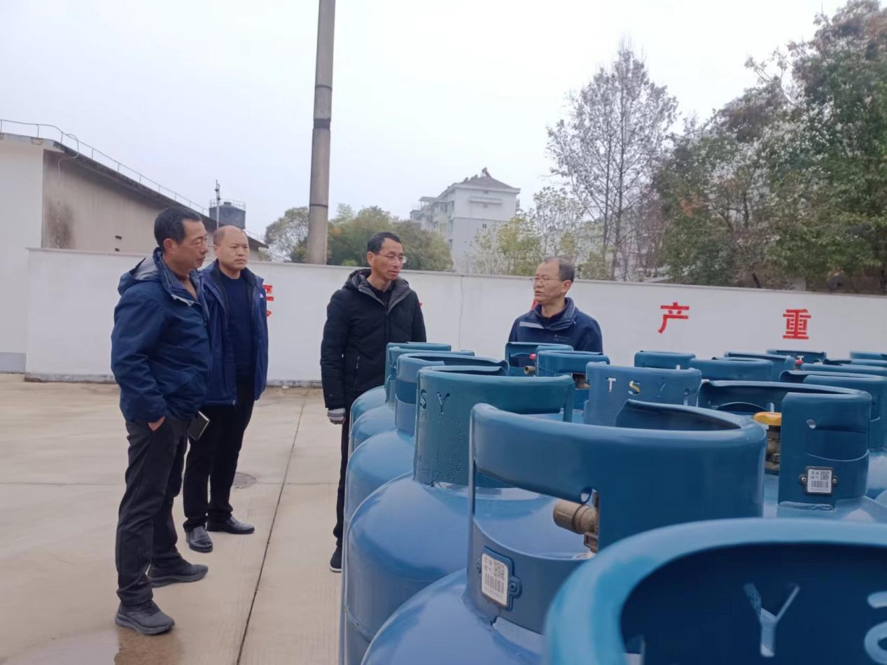 防患于未燃  ?！捌俊卑矡o(wú)恙