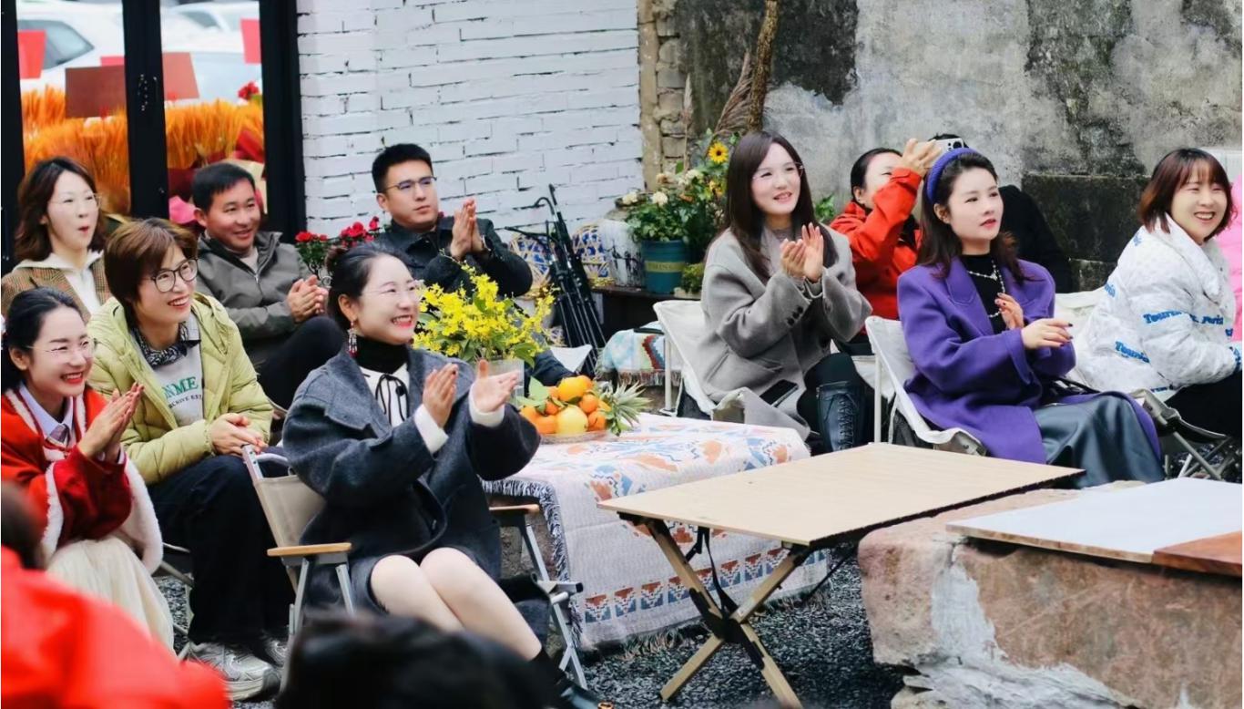 南溪南村 “柿間小院” 開業(yè)啦！